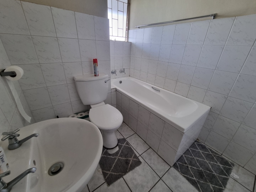 1 Bedroom Property for Sale in Willows Free State